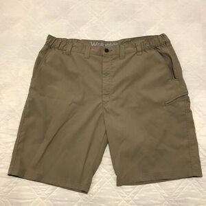 Wrangler Outdoor Series‎ brown Lightweight Hiking shorts size 44